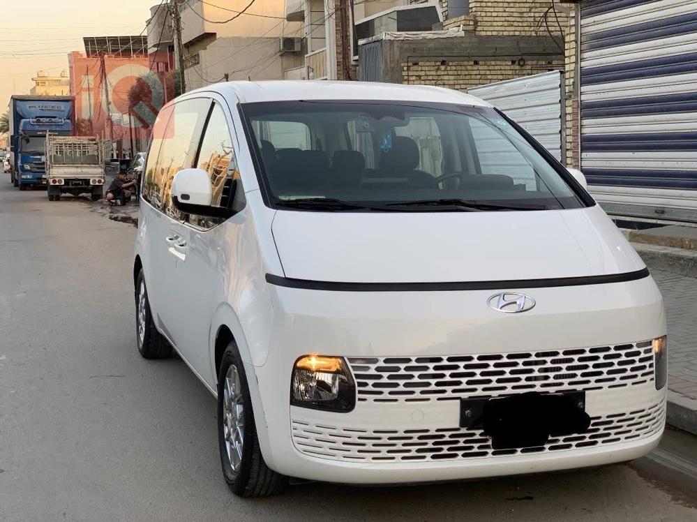 هيونداي ستاريا